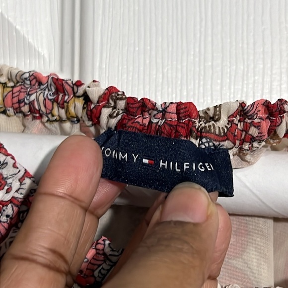 Tommy Hilfiger Women's Boho Floral Off-Shoulder Peasant Blouse. Size 2x. - Picture 5 of 8